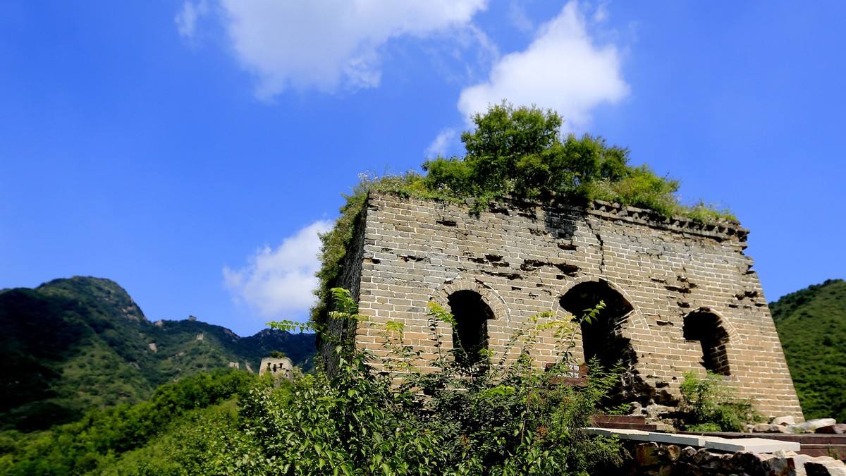 青山關(guān)長(zhǎng)城.jpg