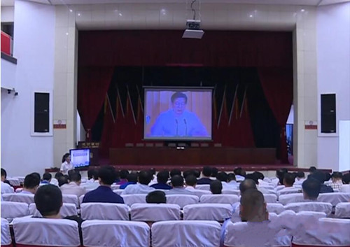 組織收聽(tīng)掃黑除惡.jpg