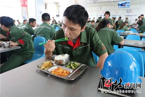 6c626d0159371cb15cf40b.jpg