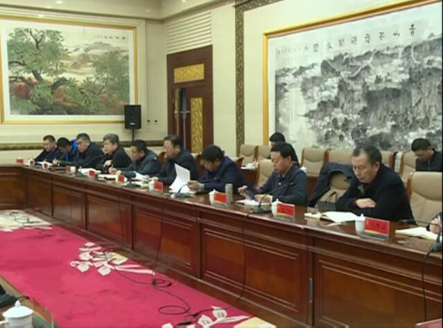 史林友主持召開河道整治生態(tài)修復(fù)攻堅行動調(diào)度會.jpg