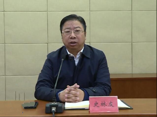 我縣組織收聽收看省市“大棚房”問題清理整治工作會議.jpg