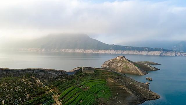 下載 (1).jpg